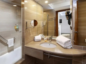 Aparthotel Hispanos 7 Suiza