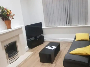 Manchester-2bedroom-1bathroom-wifi (108947701)