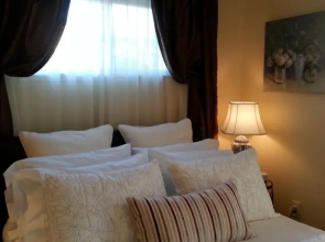 A Pied-A-Terre in Belmont Shore