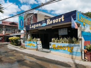 RedDoorz Plus @ Lagoon Beach Resort Zambales