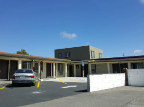 Fortuna Redwood Inn