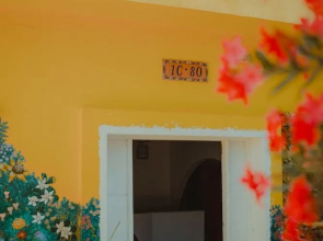 La Casa Amarilla Hostel