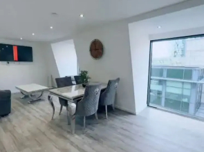 Stylish Retreat in Central Liverpool