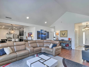 Alluring Home w/ Fire Pit < 1/2 Mi to Oit!