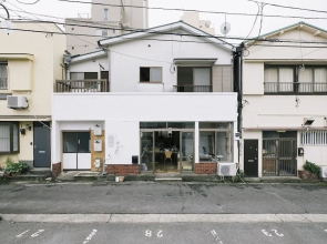 Atelier & Hostel Nagisa-Ura