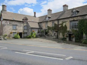 Three Cocks Coaching Inn