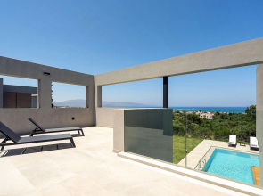 Sea View 4 Bedroom Villa With a Heated Pool