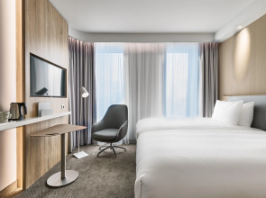 Holiday Inn Express Warsaw - The HUB by IHG