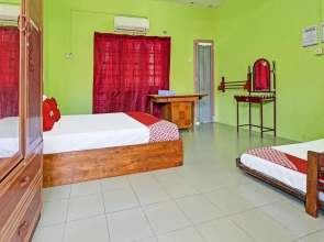 Redzwan's Beach Resort by OYO Rooms
