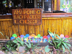 Amapondo Backpackers
