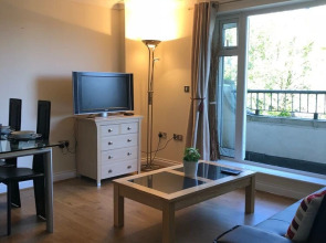 Riverview Apartment Reading