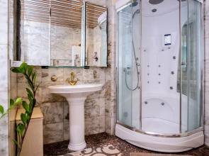 Апартаменты «Funny Dolphins Москва-сити»