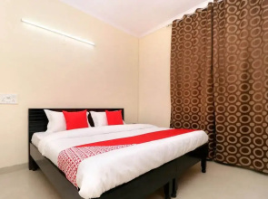 Hotel Sunroof By OYO Rooms