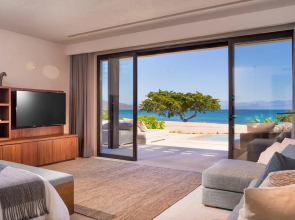 Sunny Vacation Villa 66