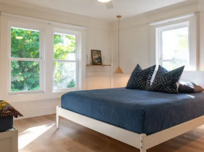 Hale Kalani 2 Bedroom Home by RedAwning