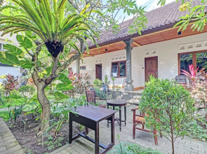 OYO 92752 882 Guest House