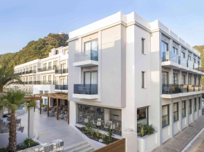 Samian Mare Hotel Suites & Spa