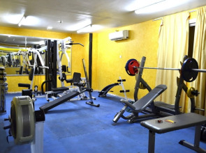 Отель Crystal Plaza