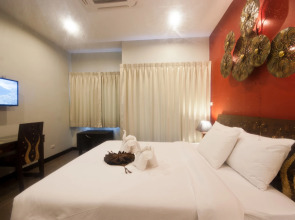 YouDee Hotel Patong (formerly Meir Jarr Hotel)