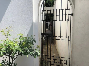 Charming Executive Studio, Solar Power, Wifi