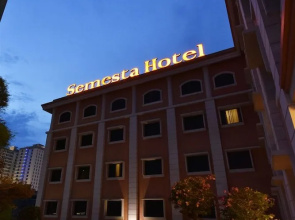 Phi Semesta