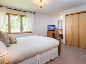 Meadow Lake View Bed and Breakfast