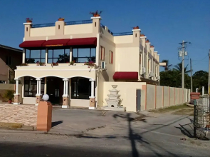 Grand Diamond Hotel Suites Trinidad