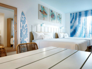 Universal's Endless Summer Resort - Surfside Inn and Suites
