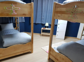 BUZZ Guesthouse