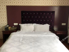 Zhaoqing Dengfeng Business Hotel B
