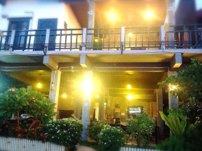 Tonkong Guesthouse & Restaurant