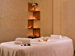 Sheraton Grand Doha Resort & Convention Hotel