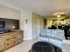 512 Oceanwalk 2 BR Forest Beach Condo