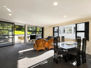 Pacific Escape - Downtown Mount Maunganui and Beac