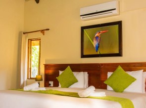 Mochaba Crossing Lodge
