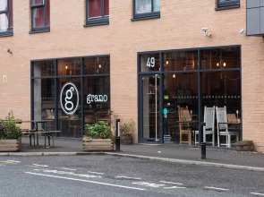 Superb Duplex Prime Location City Centre And Parking