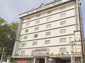 Hotel Sindhuri Park