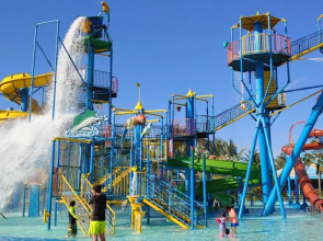 Hong Bin Bungalow Resort