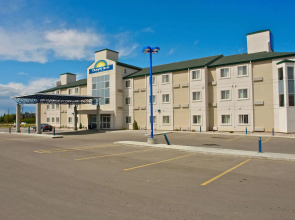 Days Inn by Wyndham Stony Plain