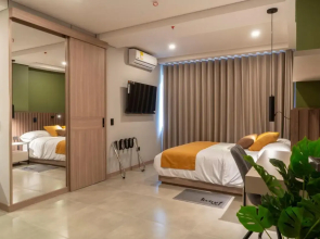 Hotel Living 35 Suites