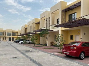 Elegant 2-bed Villa And hall, G,1