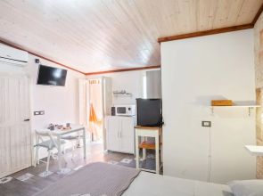 Tiny House 19 Terrace Aparment