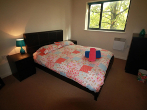 Radyr Place Apartments by Cardiff Holiday Homes