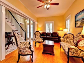 Casa de Rosalie by Avantstay Great Location w/ Pool, BBQ & Outdoor Dining Month Long Stays Only