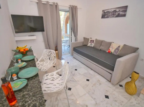 Doliva Studio Erieta with private pool