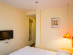 He Mei Hotel