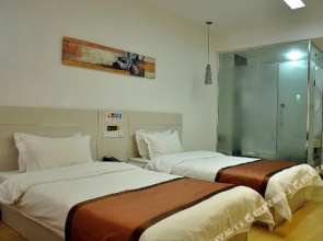 Home Inn Huayi (Linyi Lanling Yucai Road)