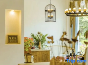 LiAng·Muliju Seaview Garden Homestay (Dali Shuanglang Erhai Branch)