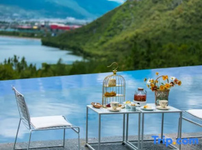Lijiang Shanhai Villa Resort Hotel