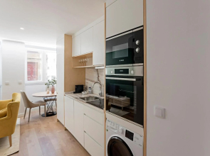 Urban House by LovelyStay